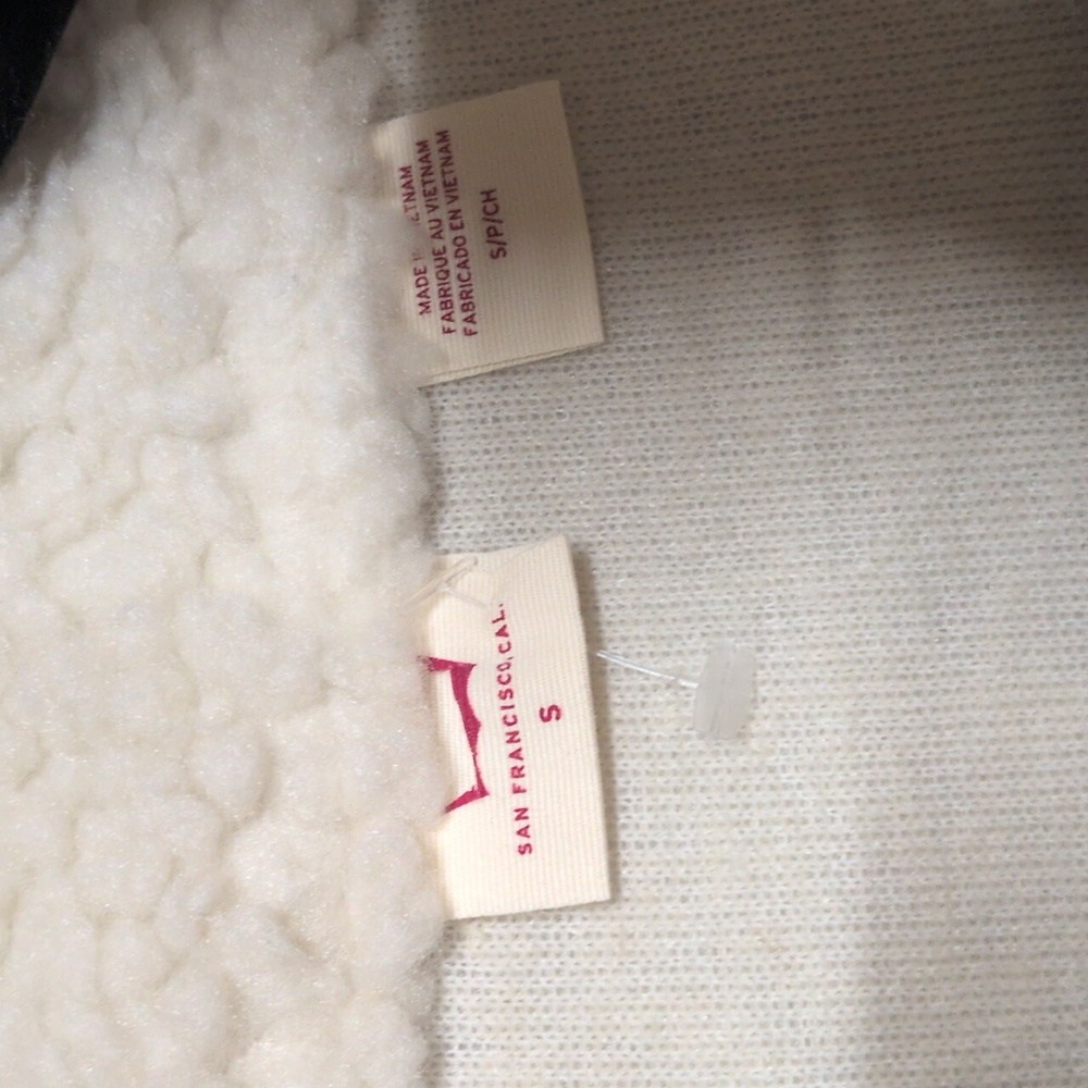Levi's Monty Sherpa Pullover, Size Small NWOT, Women's Fleece Sherpa - Picture 5 of 9